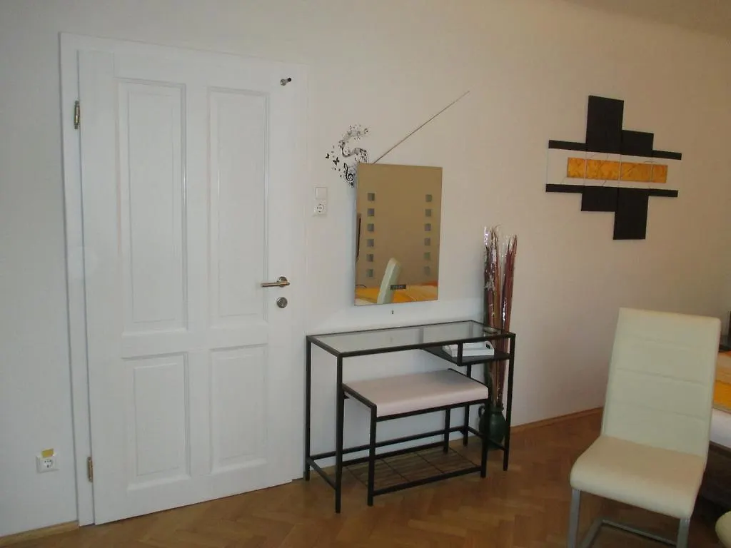 Vienna Apartment Stadthalle Austria
