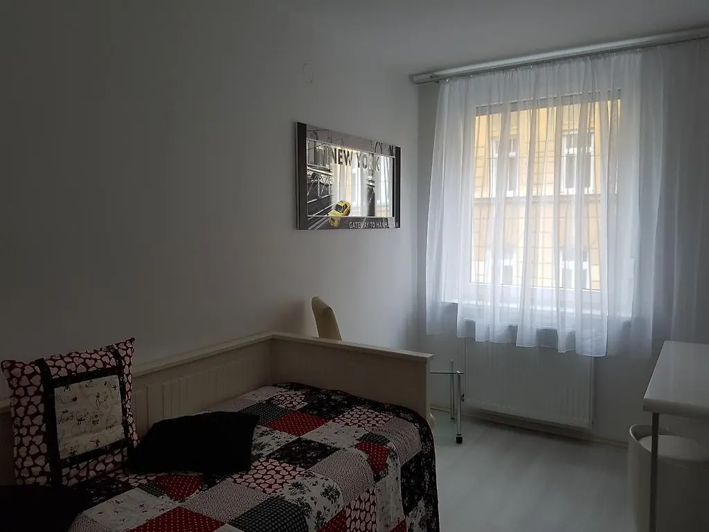 Vienna Apartment Stadthalle