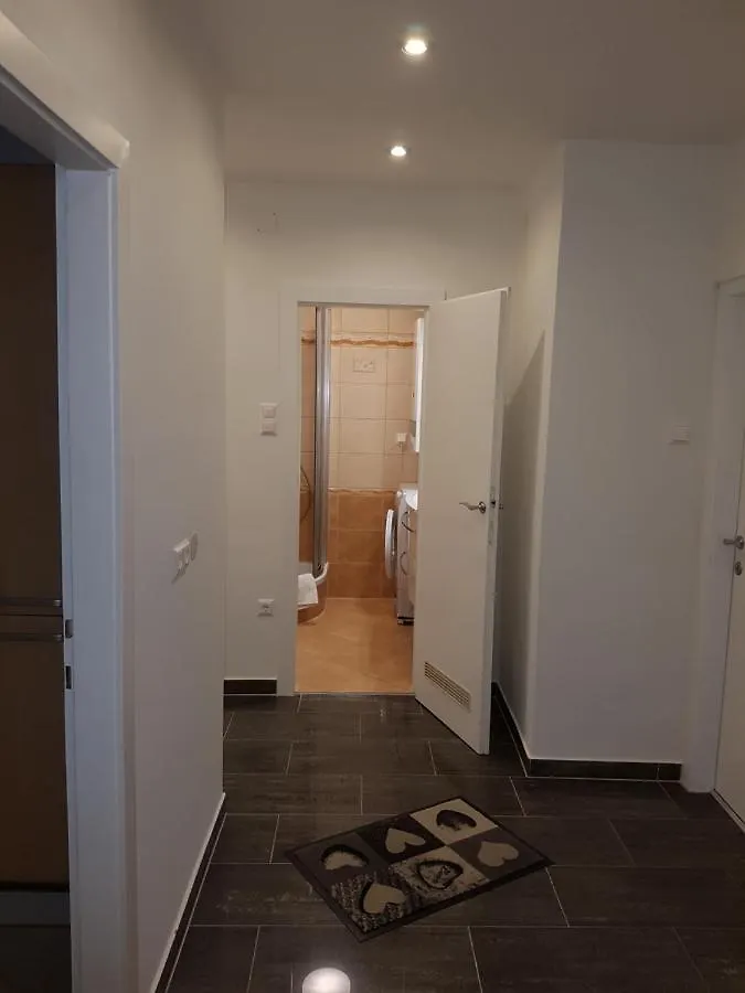 Vienna Apartment Stadthalle